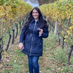 Meet your Posher, Carolyn